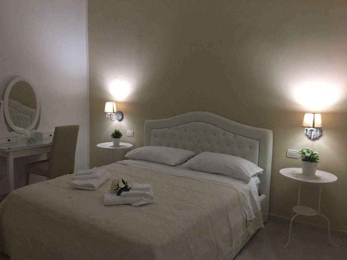 Queen Chic Apartment La Spezia Esterno foto